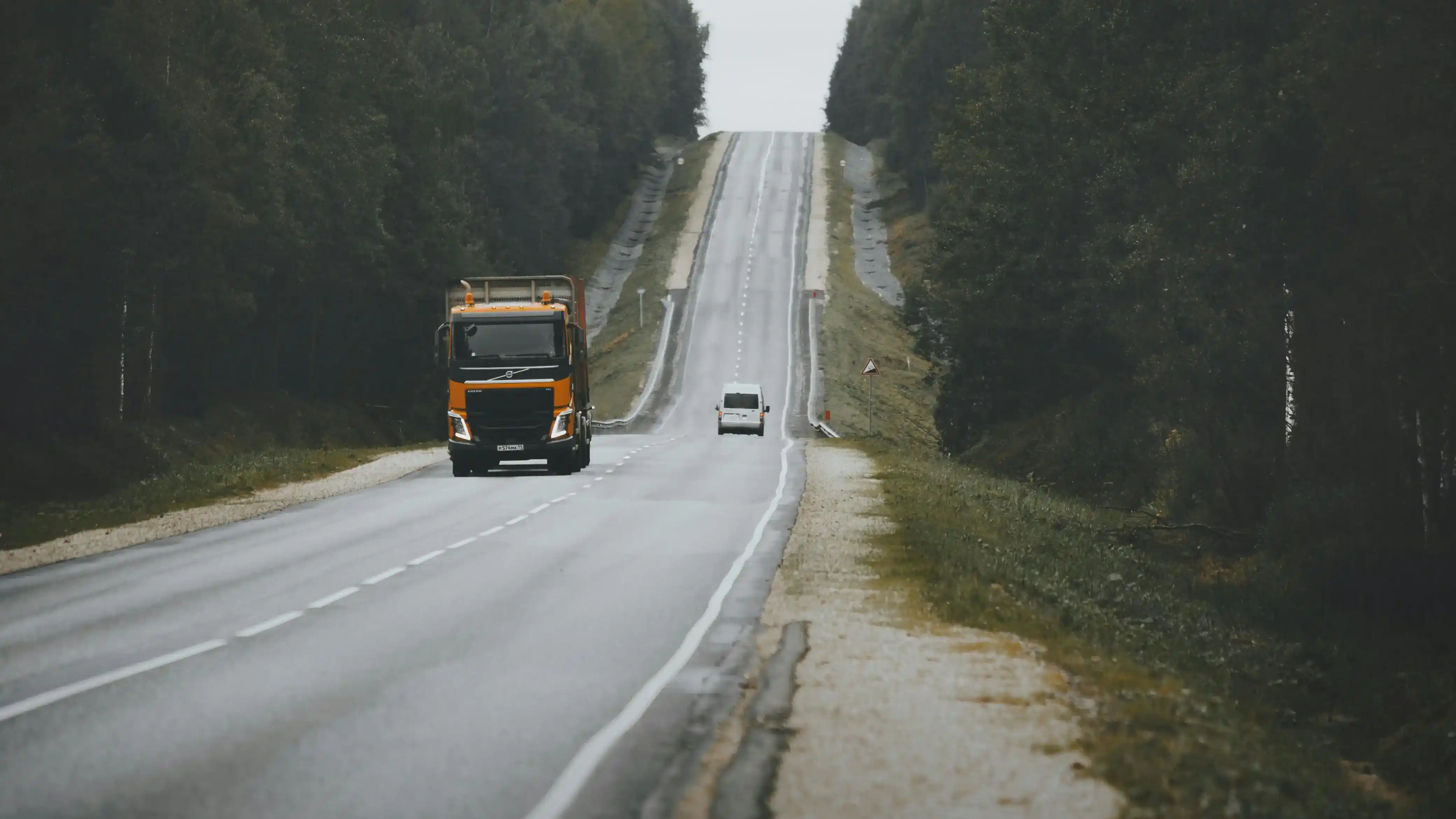 Langstreckentransport von Abschleppdienst Aydin